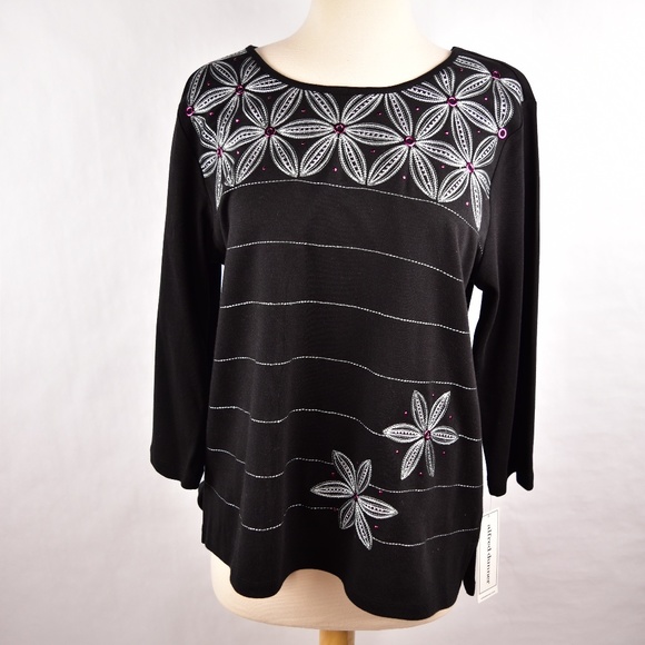 Alfred Dunner Tops - Alfred Dunner Womens Blouse Size S Embellishments